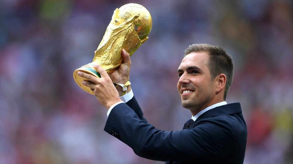 Lahm takes the high road