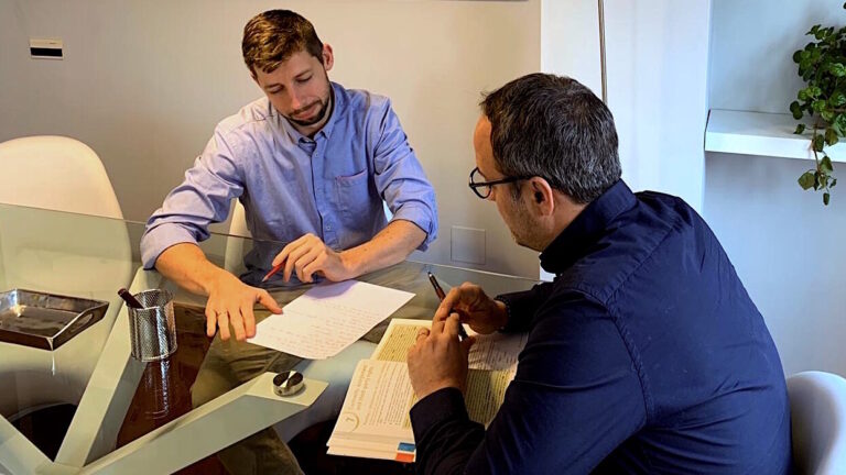 ¿Cómo mejorar el inglés de tu equipo de empresa en Almería?